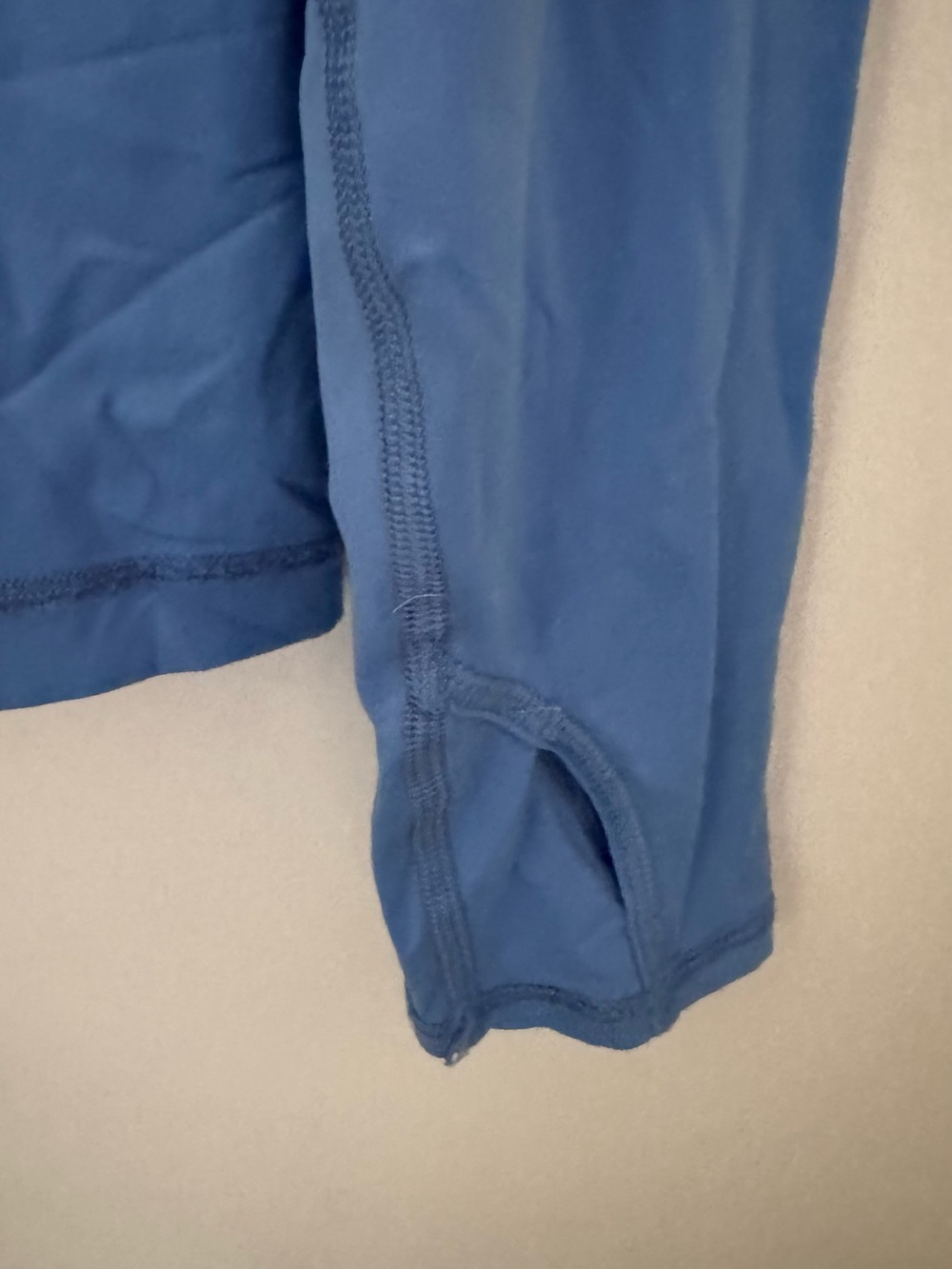 BloqUV Women’s Long Sleeve Sun Shirt UPF 50+ Blue Athletic Top Size L - Picture 4 of 8
